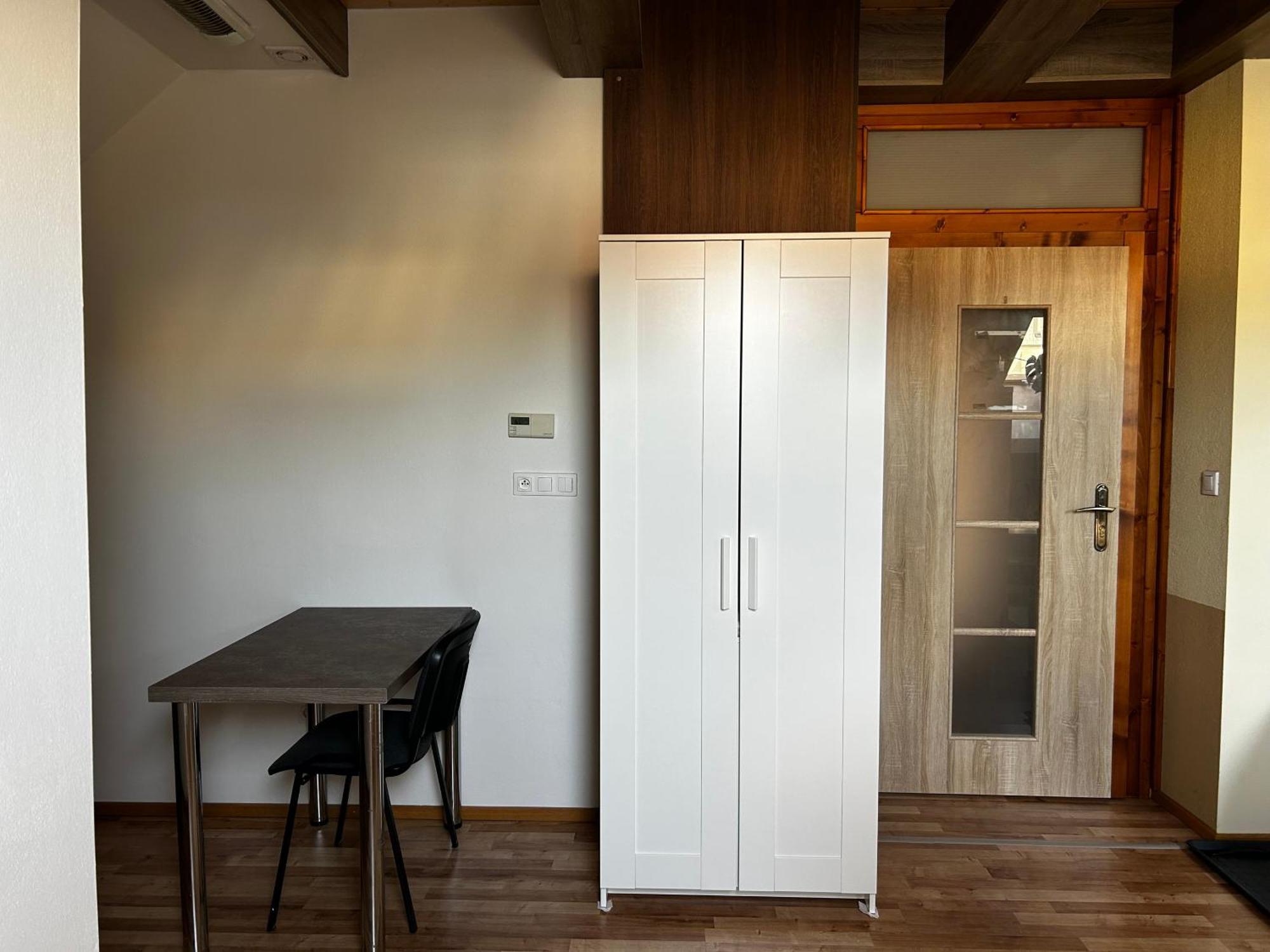 Utulny Apartman V Centre Kezmarku Kezmarok Bagian luar foto